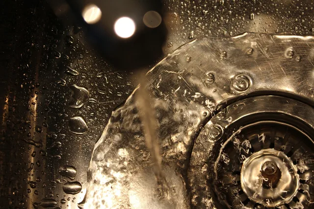 sink, water, tap, drain, nature, stainless, steel, plug. What does a drain service call cost in Toronto, Winnipeg and Halifax?