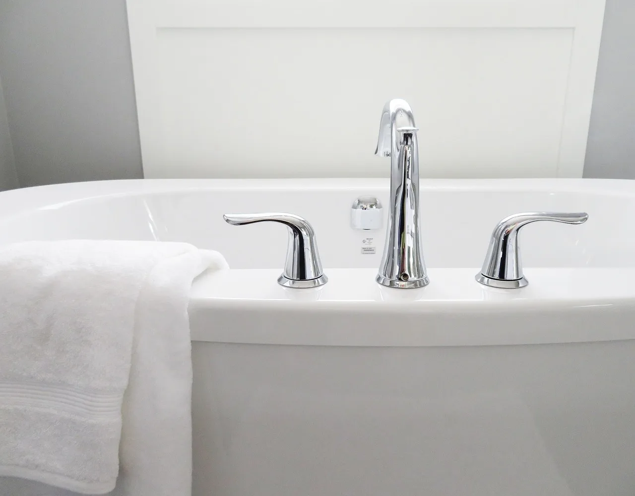bathtub, tub, bathroom, bath, white, modern, hygiene, towel, faucet, water, sanitary, luxury, porcelain, elegance, ceramic, restroom, home, house, interior, nature, clean, wash, hygienic, washroom, gray home, gray water, gray house, gray bathroom, gray interior, gray clean. Plumbing Contractor License Research: A 7-Step Method