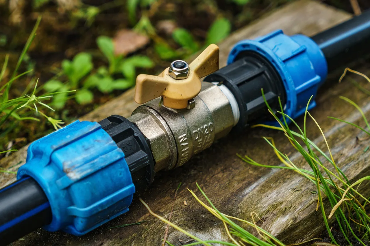 tap, water pipes, open, water pipe, pipeline, flow, water, line water pressure, nature, liquid, cold, summer garden, village. Quality control in a plumbing contractor business: how owners check the work
